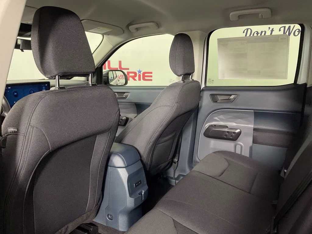 2026 Oxford White Ford Maverick XL FWD Truck