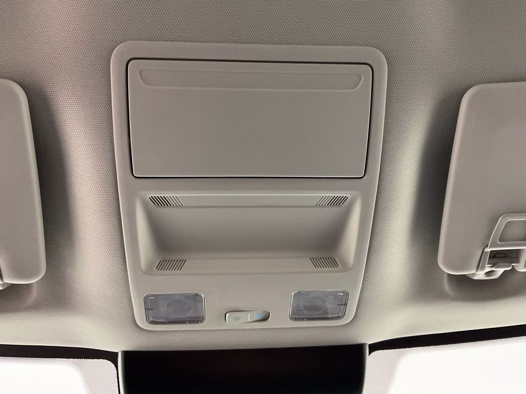 2026 Oxford White Ford Maverick XL FWD Truck