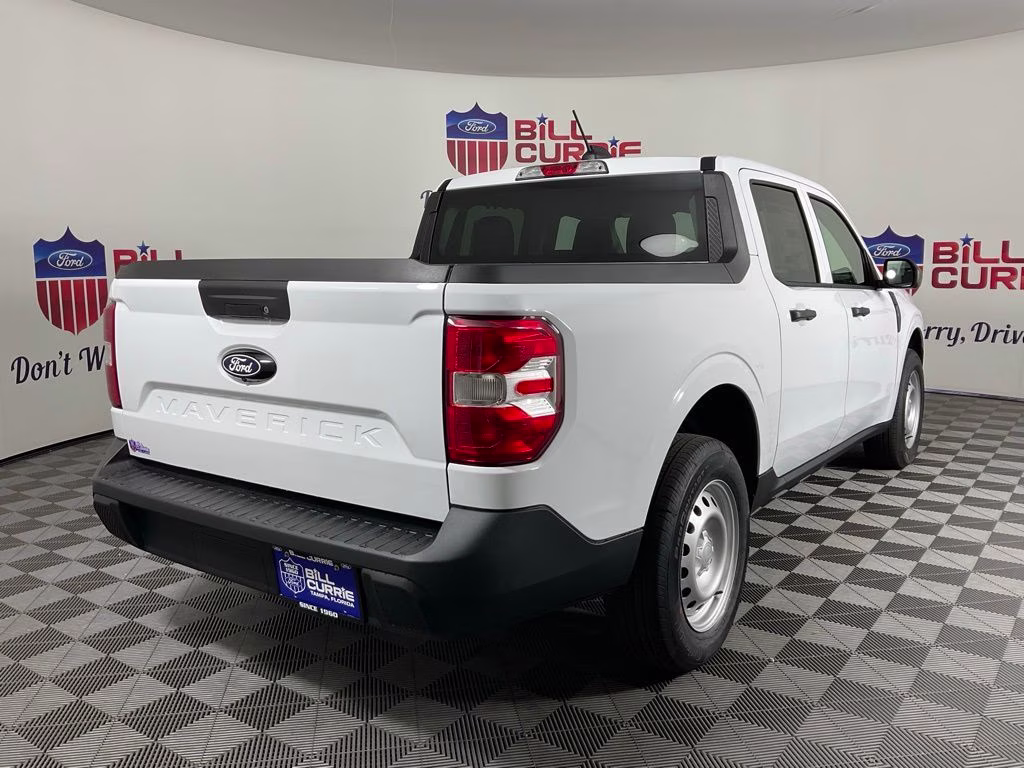 2026 Oxford White Ford Maverick XL FWD Truck