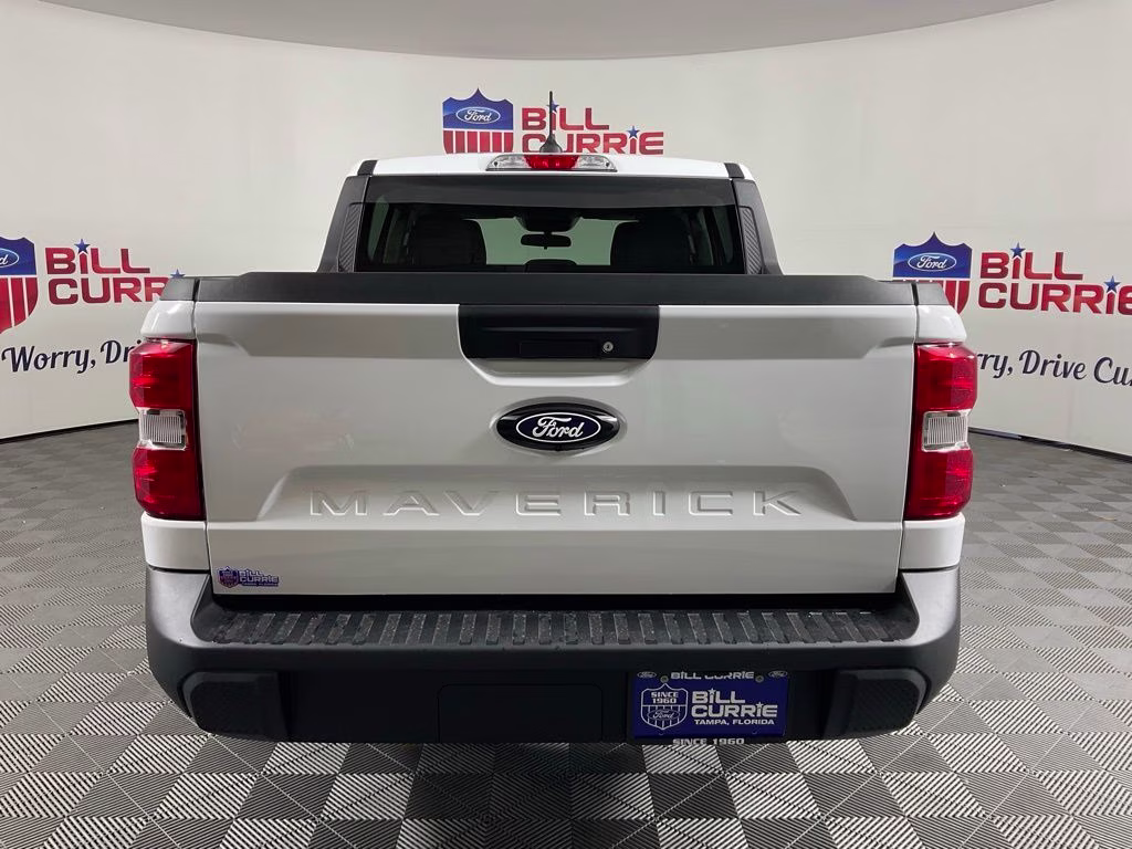 2026 Oxford White Ford Maverick XL FWD Truck