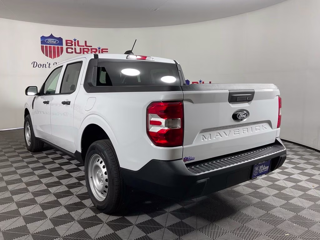 2026 Oxford White Ford Maverick XL FWD Truck