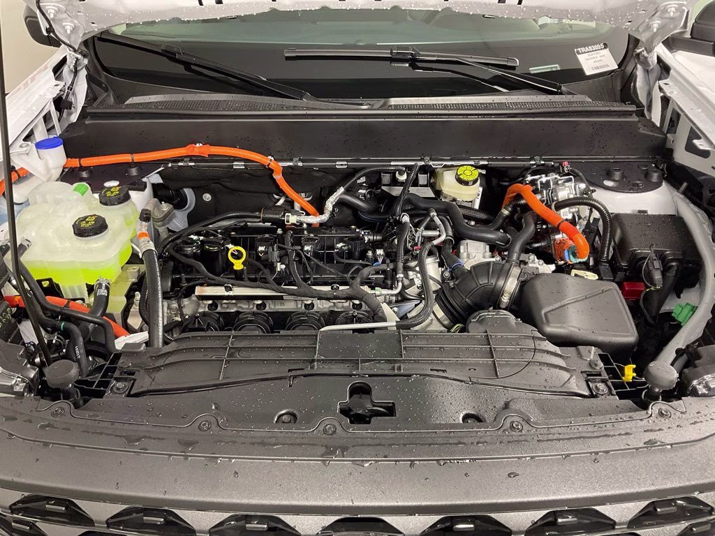 2026 Oxford White Ford Maverick XL FWD Truck