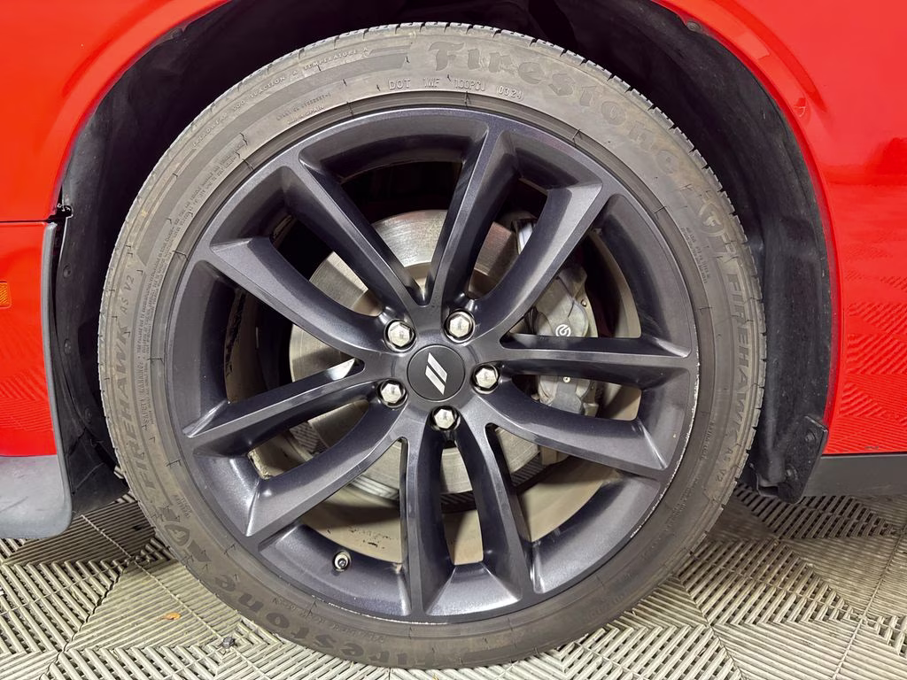 2022 Go Mango! Dodge Challenger R/T RWD Coupe