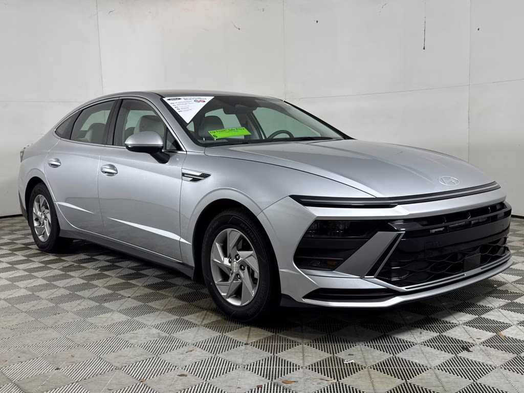 2026 Aero Silver Hyundai Sonata SE FWD Sedan