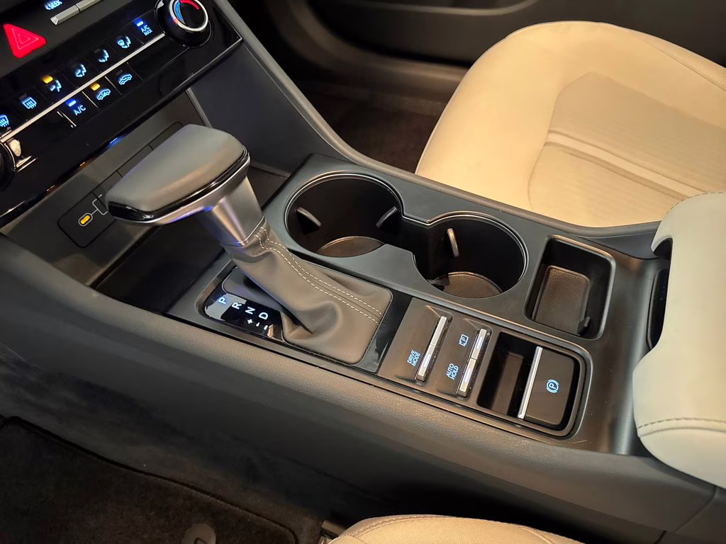 2026 Aero Silver Hyundai Sonata SE FWD Sedan