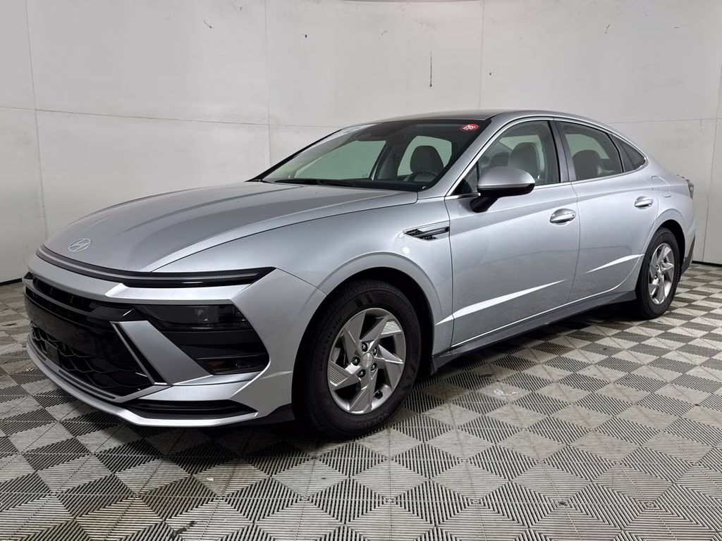 2026 Aero Silver Hyundai Sonata SE FWD Sedan