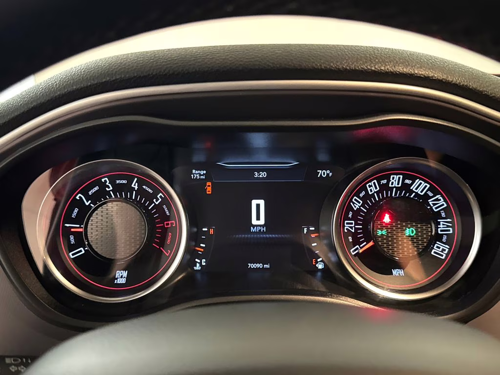 2022 Go Mango! Dodge Challenger R/T RWD Coupe