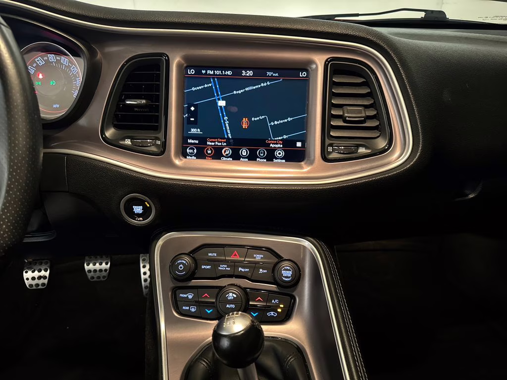 2022 Go Mango! Dodge Challenger R/T RWD Coupe