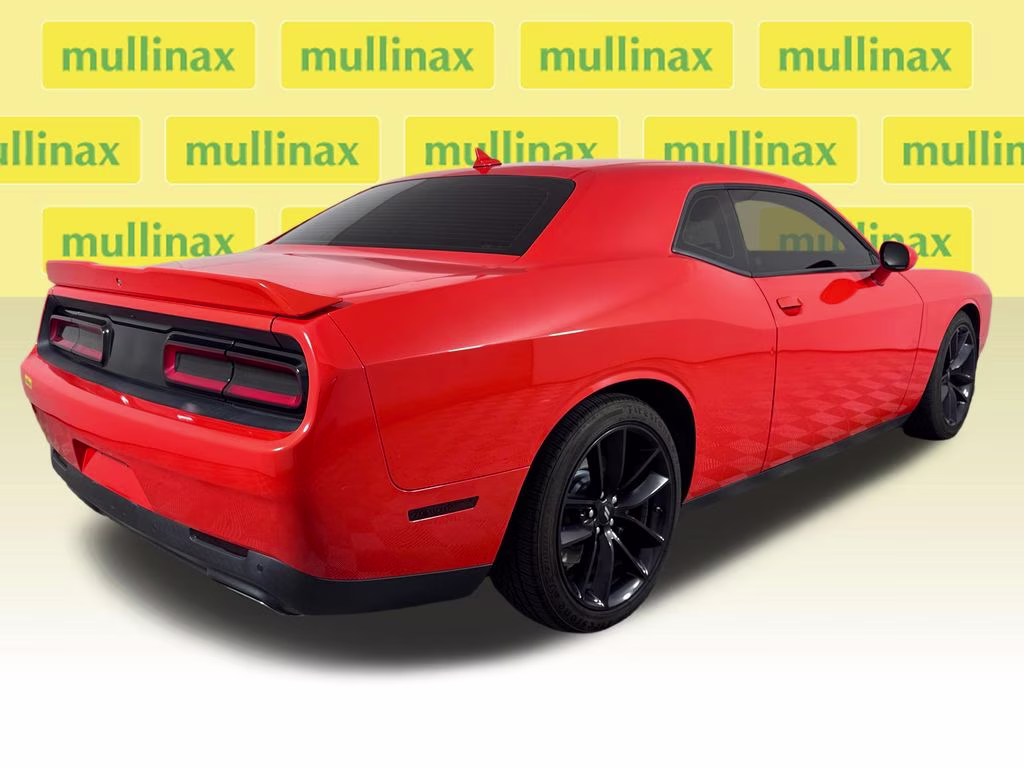 2022 Go Mango! Dodge Challenger R/T RWD Coupe