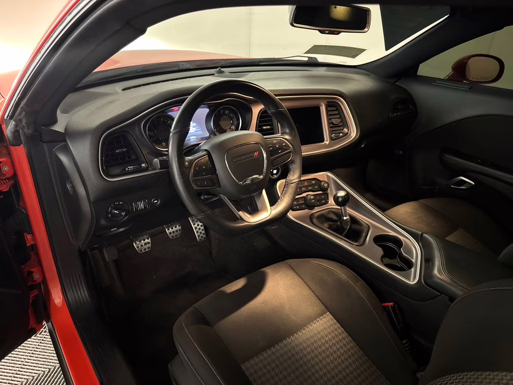 2022 Go Mango! Dodge Challenger R/T RWD Coupe