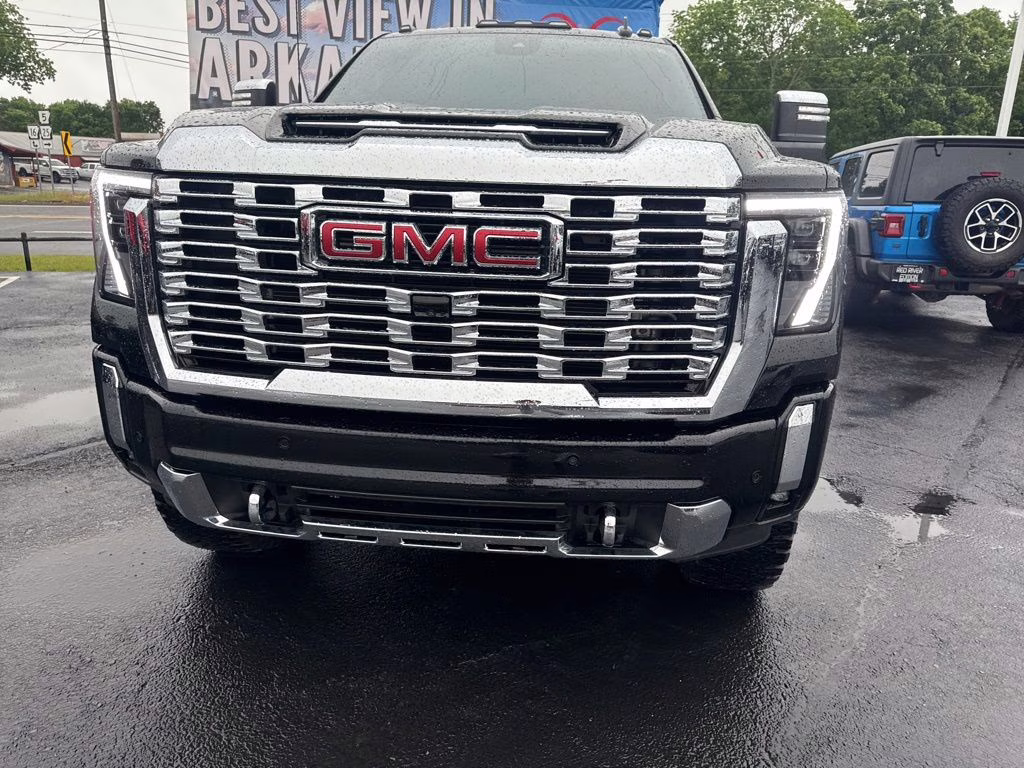 Used 2024 GMC Sierra 2500HD Denali with VIN 1GT49REY2RF333868 for sale in Little Rock