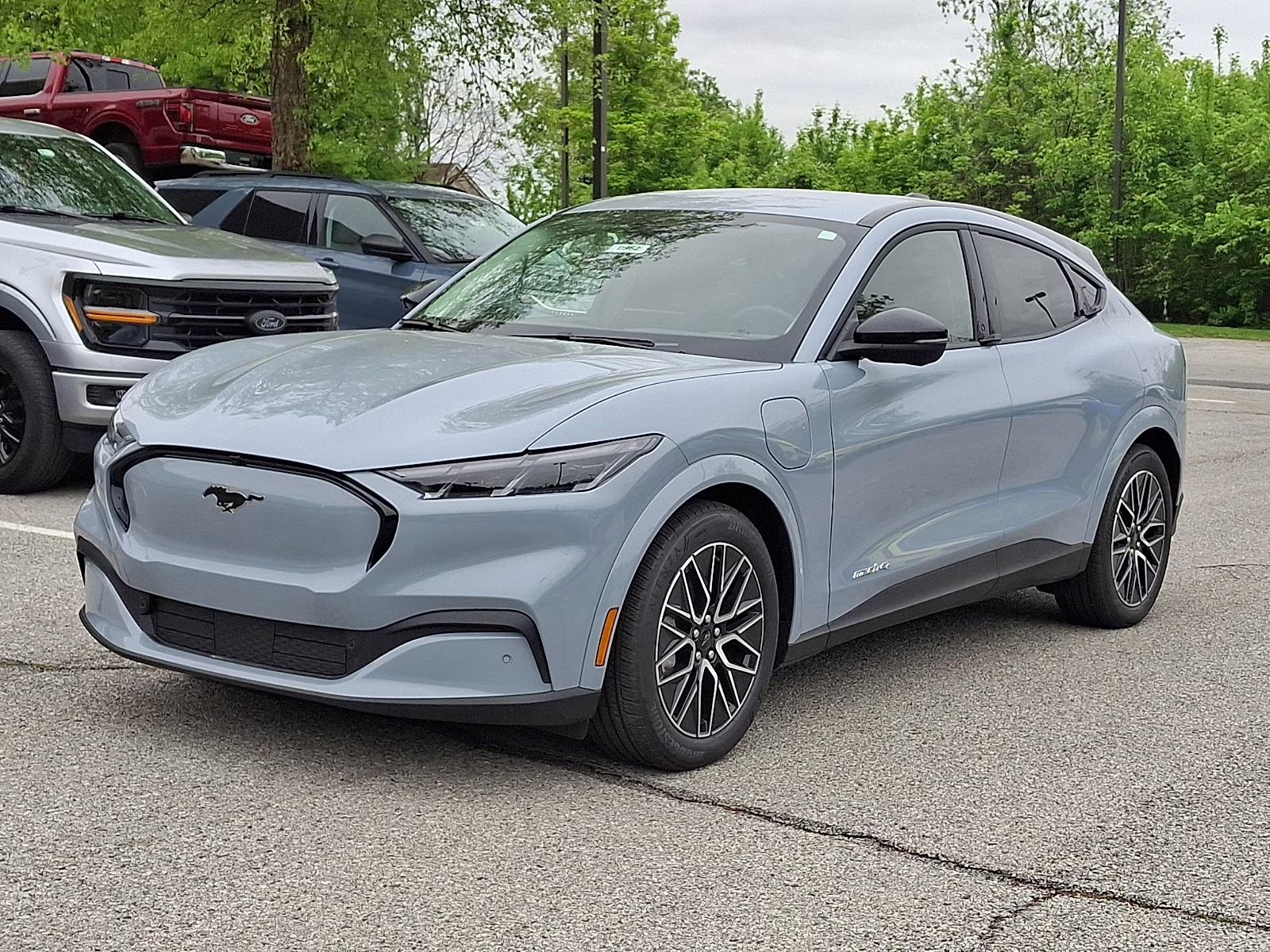 2026 Glacier Gray Metallic TriCoat - R7 Ford Mustang Mach-E Premium AWD