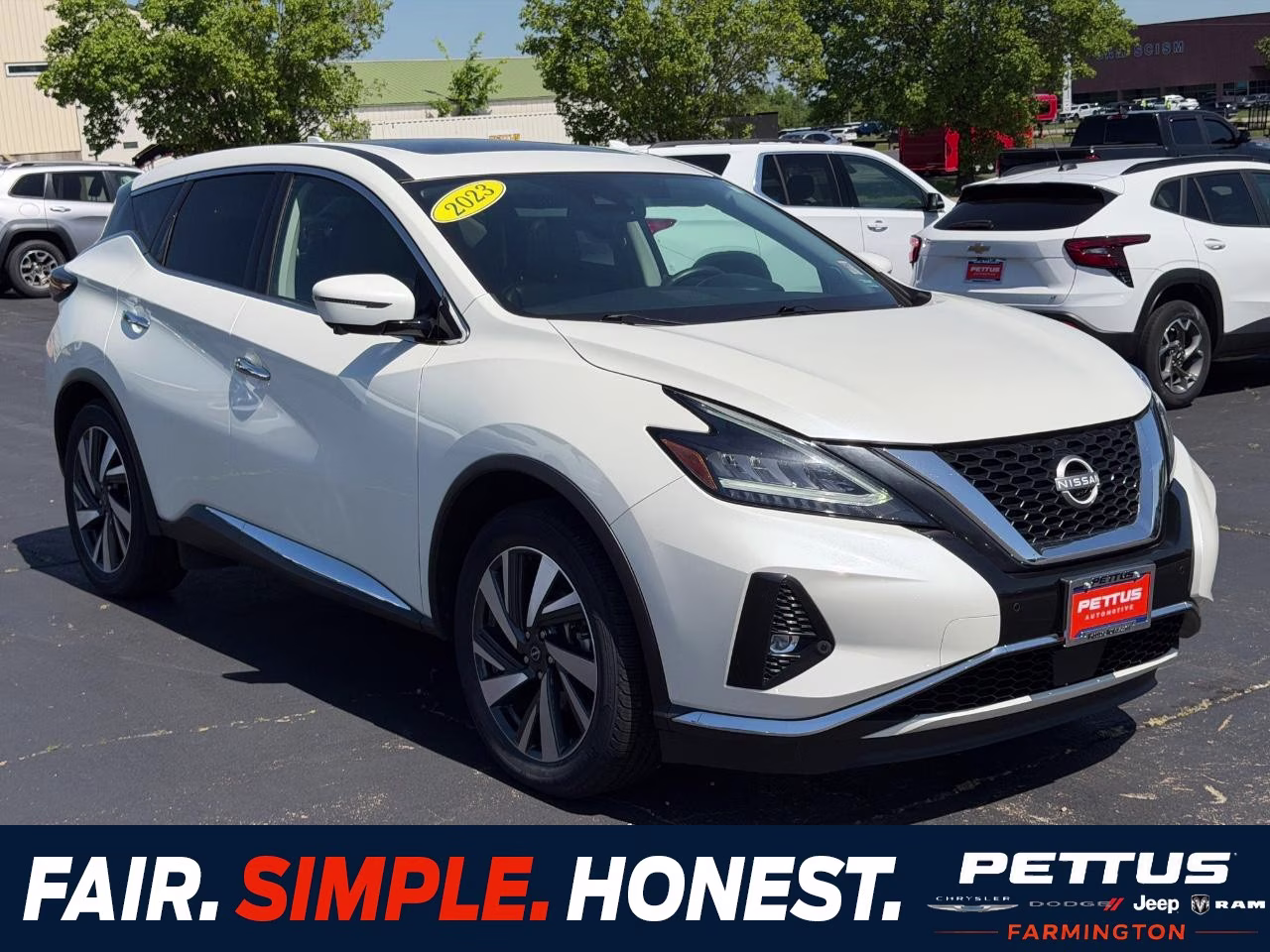 2023 Pearl White Tricoat Nissan Murano SL AWD SUV