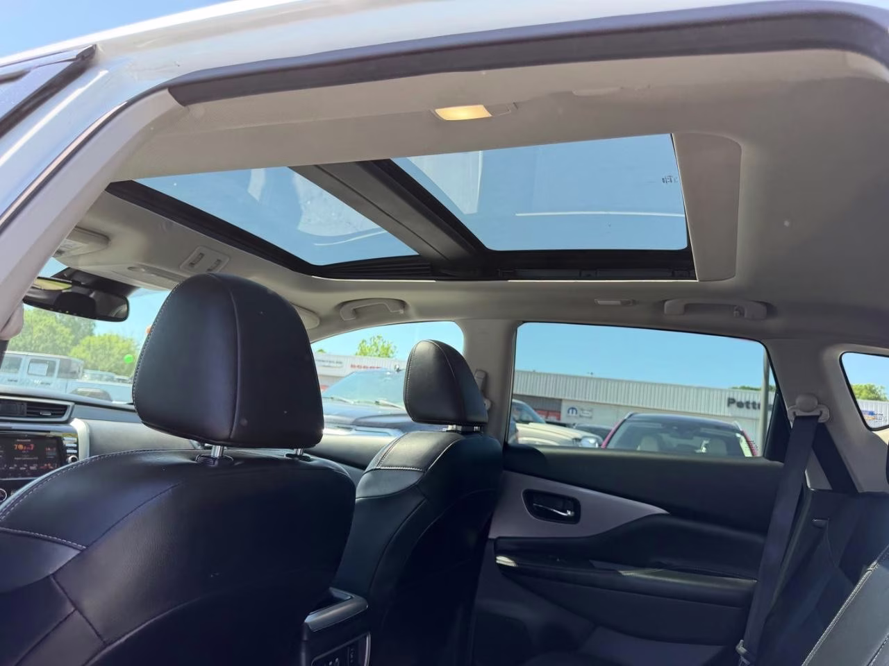 2023 Pearl White Tricoat Nissan Murano SL AWD SUV