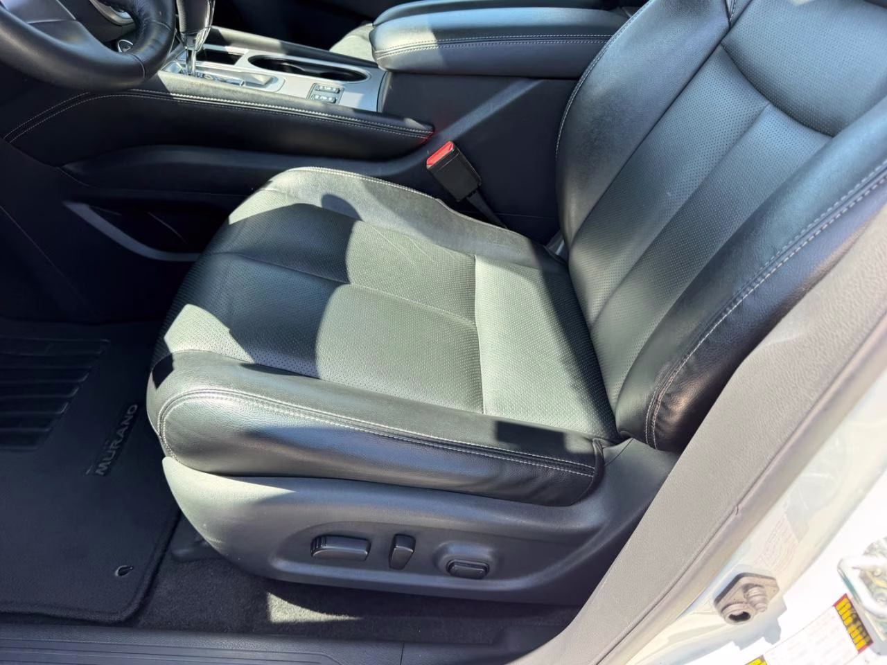 2023 Pearl White Tricoat Nissan Murano SL AWD SUV