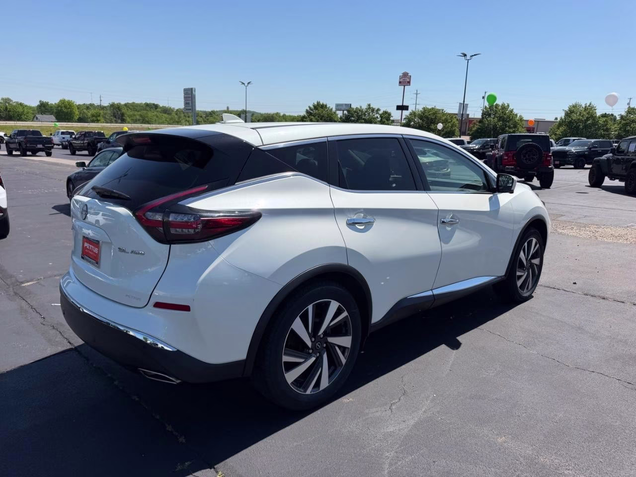2023 Pearl White Tricoat Nissan Murano SL AWD SUV