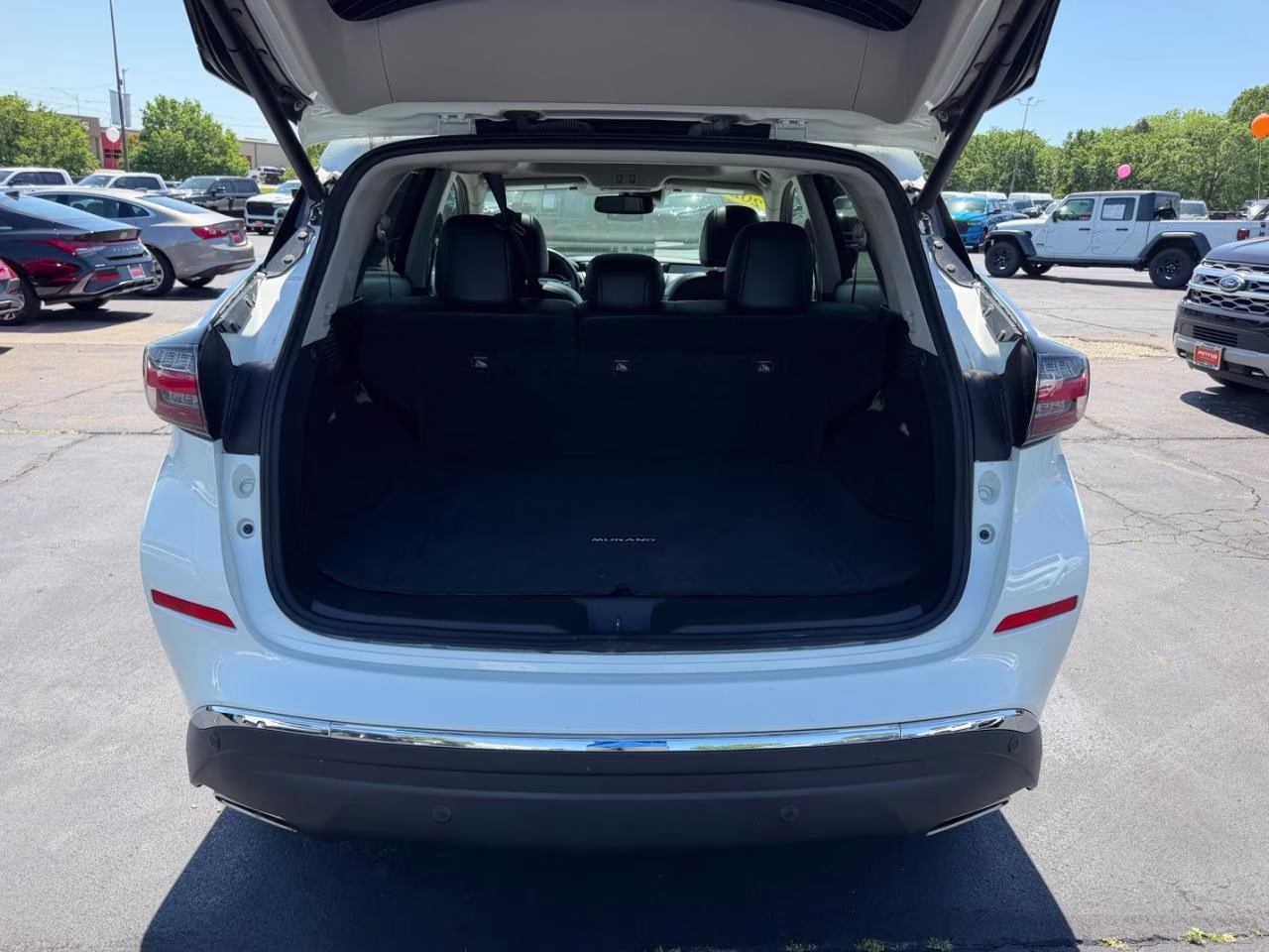 2023 Pearl White Tricoat Nissan Murano SL AWD SUV