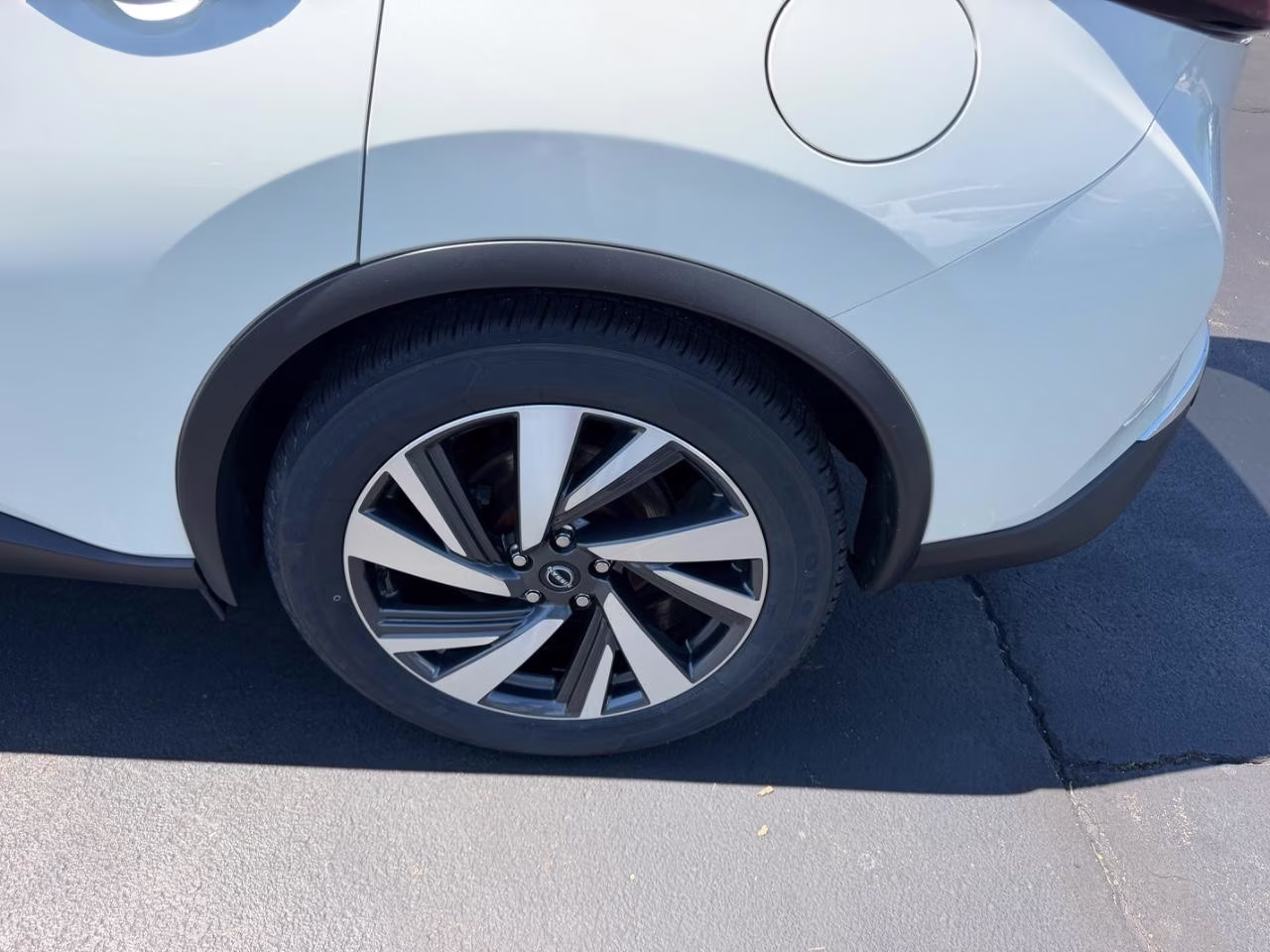 2023 Pearl White Tricoat Nissan Murano SL AWD SUV