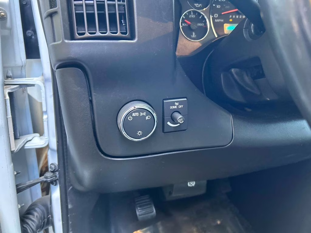 2020 Summit White Chevrolet Express 3500 Work Van RWD Van