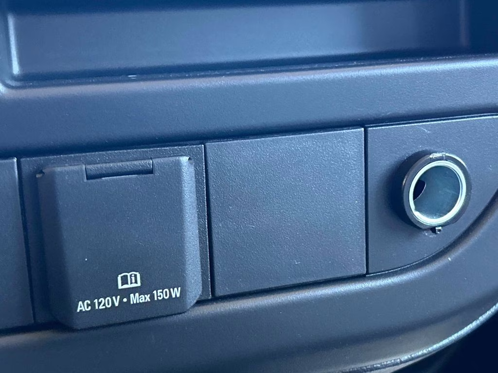 2020 Summit White Chevrolet Express 3500 Work Van RWD Van