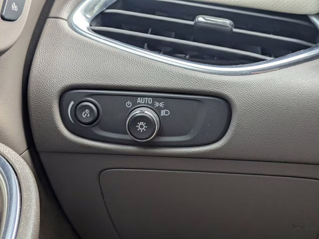 2024 Mosaic Black Metallic Chevrolet Malibu LT FWD Sedan