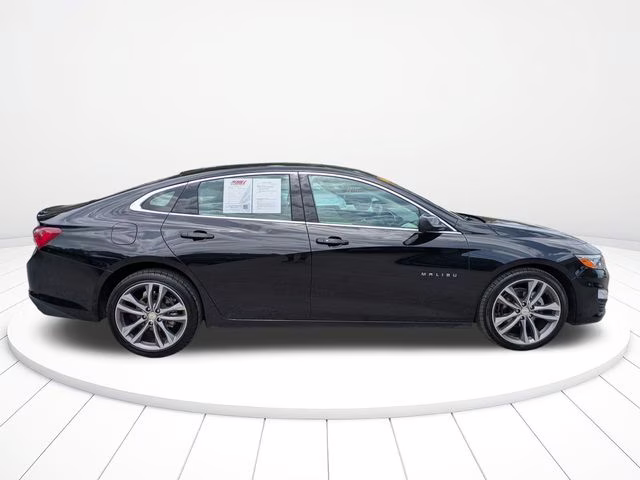 2024 Mosaic Black Metallic Chevrolet Malibu LT FWD Sedan