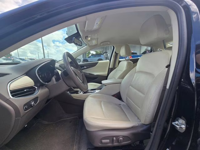 2024 Mosaic Black Metallic Chevrolet Malibu LT FWD Sedan