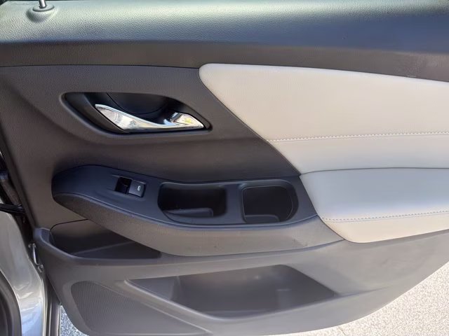 2023 Sterling Gray Metallic Chevrolet Traverse LS FWD SUV