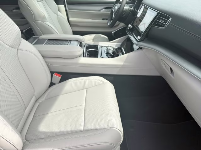 2026 Bright White Clearcoat Jeep Grand Wagoneer Limited Altitude 4X4 SUV