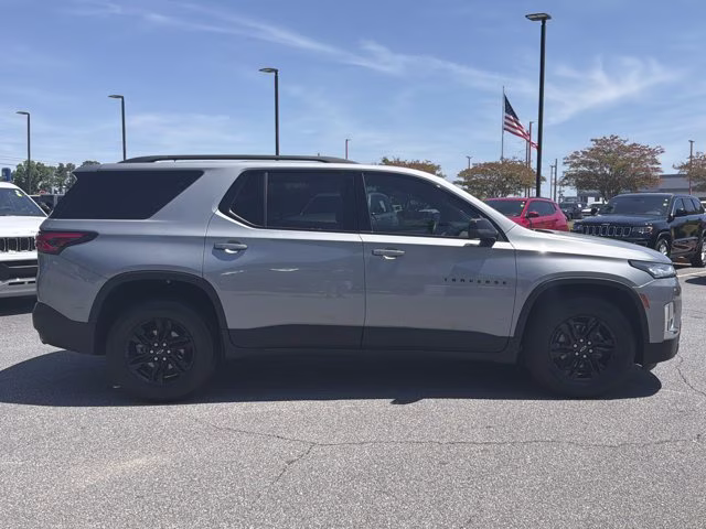 2023 Sterling Gray Metallic Chevrolet Traverse LS FWD SUV