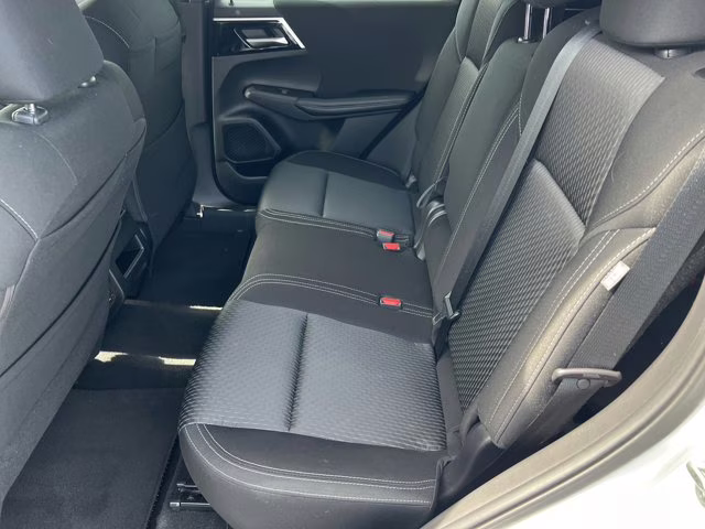 2022 White Mitsubishi Outlander ES 4X4 SUV