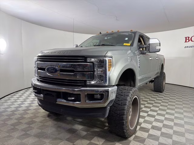 2019 Silver Spruce Ford Super Duty F-250 SRW Lariat 4X4 Truck