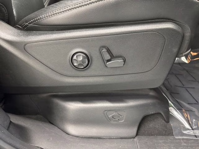 2019 Diamond Black Crystal Pearlcoat Ram 1500 Rebel 4X4 Truck