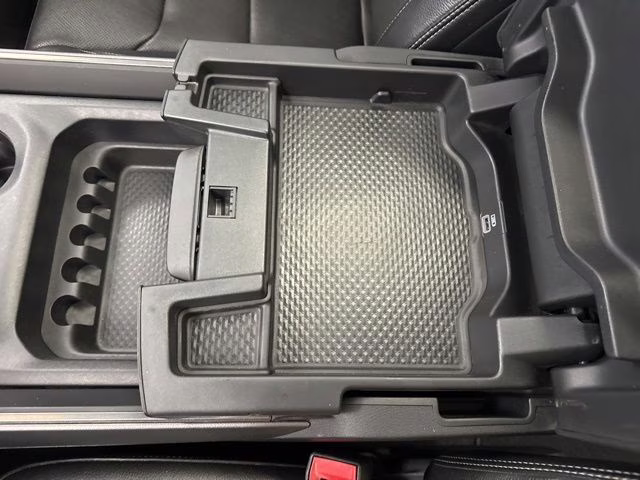 2019 Diamond Black Crystal Pearlcoat Ram 1500 Rebel 4X4 Truck