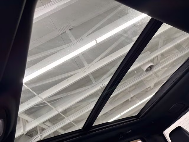 2019 Diamond Black Crystal Pearlcoat Ram 1500 Rebel 4X4 Truck