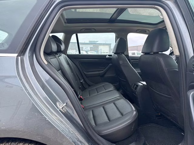 2014 Gray Volkswagen Jetta SportWagen 2.0L TDI FWD Crossover