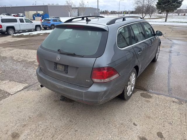 2014 Gray Volkswagen Jetta SportWagen 2.0L TDI FWD Crossover