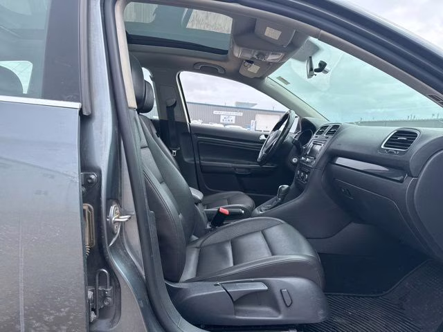 2014 Gray Volkswagen Jetta SportWagen 2.0L TDI FWD Crossover