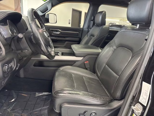 2019 Diamond Black Crystal Pearlcoat Ram 1500 Rebel 4X4 Truck