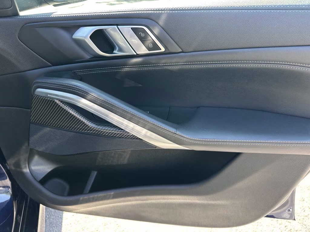 2022 Tanzanite Blue II Metallic BMW X6 xDrive40i AWD SUV