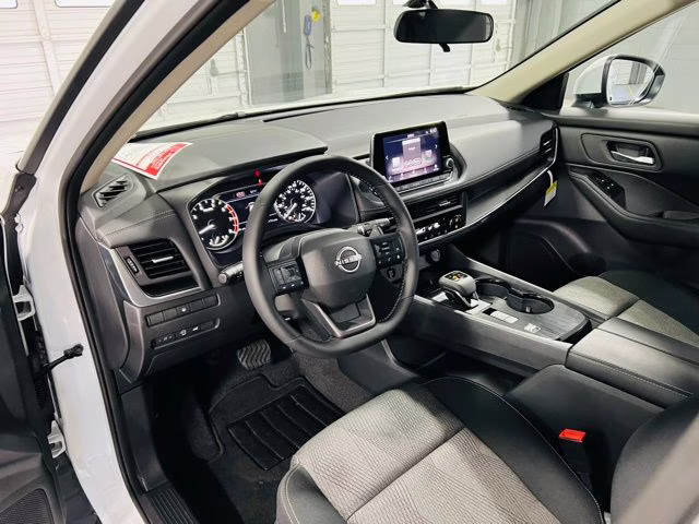 2026 Everest White Pearl Tricoat Nissan Rogue SV FWD SUV