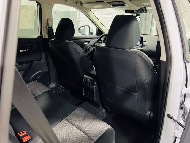 2026 Everest White Pearl Tricoat Nissan Rogue SV FWD SUV