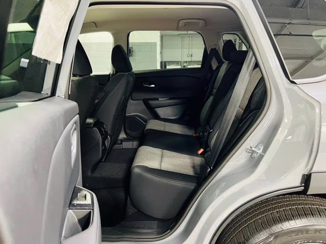 2026 Boulder Gray Pearl Nissan Rogue SV FWD SUV