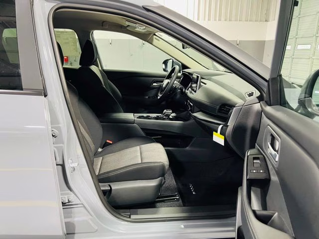 2026 Boulder Gray Pearl Nissan Rogue SV FWD SUV