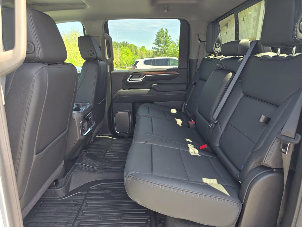 2026 Glacier White Tricoat GMC Sierra 2500HD Denali 4X4 Truck