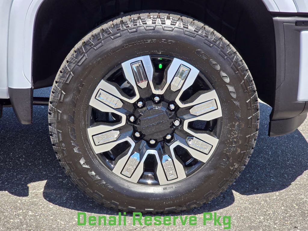 2026 Glacier White Tricoat GMC Sierra 2500HD Denali 4X4 Truck