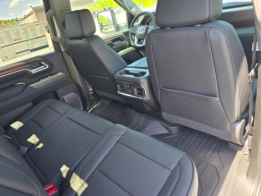 2026 Glacier White Tricoat GMC Sierra 2500HD Denali 4X4 Truck
