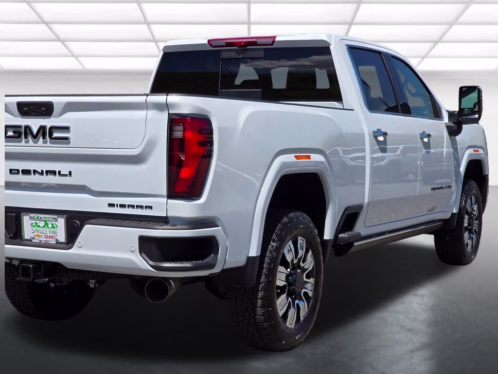 2026 Glacier White Tricoat GMC Sierra 2500HD Denali 4X4 Truck