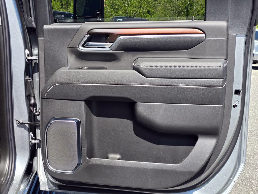 2026 Sterling Metallic GMC Sierra 2500HD Denali 4X4 Truck