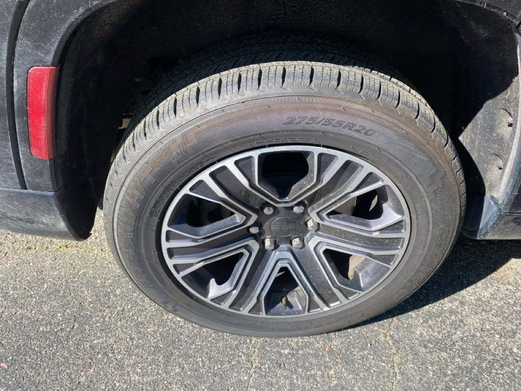 2024 Diamond Black Crystal Pearlcoat Jeep Wagoneer Series II RWD SUV